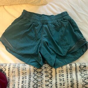 Lululemon hotty hot shorts